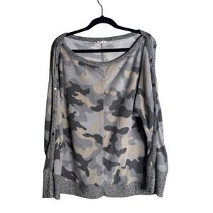 Hem & Thread Camo Button Shoulder Soft Fleece Pullover‎ Top Women's Size L